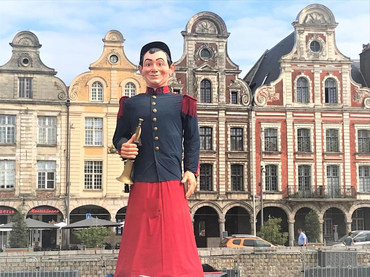 Les Coquelicots Grand Place アラス エクステリア 写真